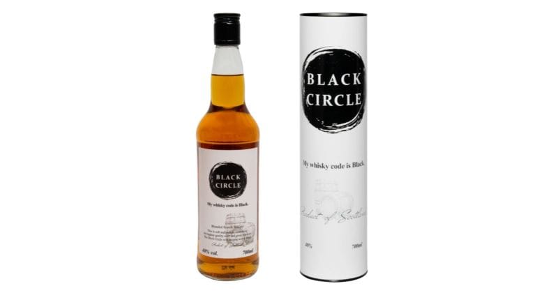 블랙서클 신동엽 위스키 병 이미지